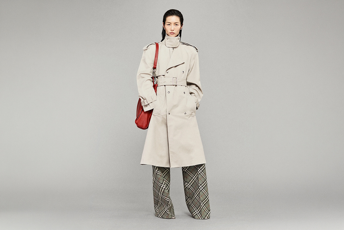 Bir İkonun Anatomisi: V&A’da Burberry Trench