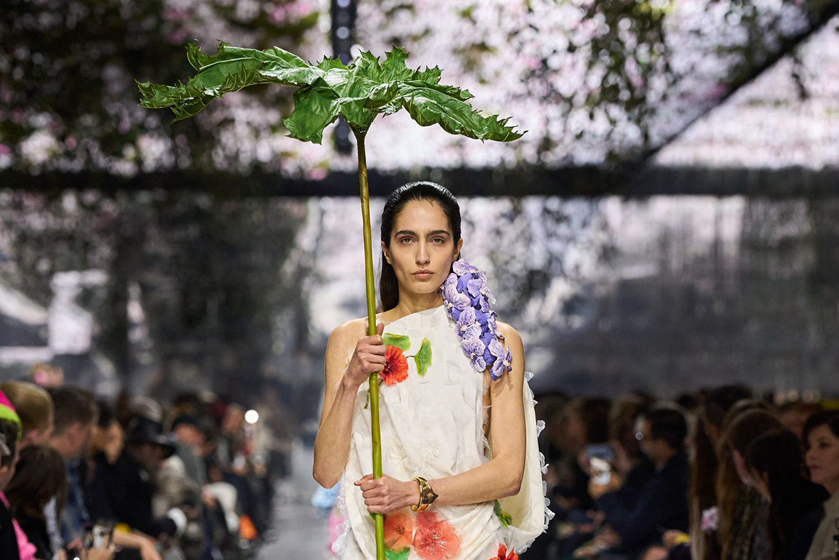 2026 Couture Koleksiyonları: Zanaatkârlığın Doğal Bağlamı