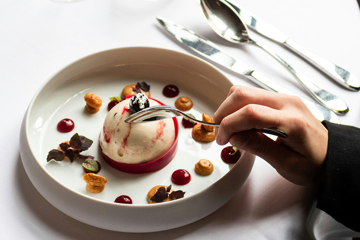 Wimbledon Zamanı Londra: Sezonun Seçkin Gastronomi Ajandası