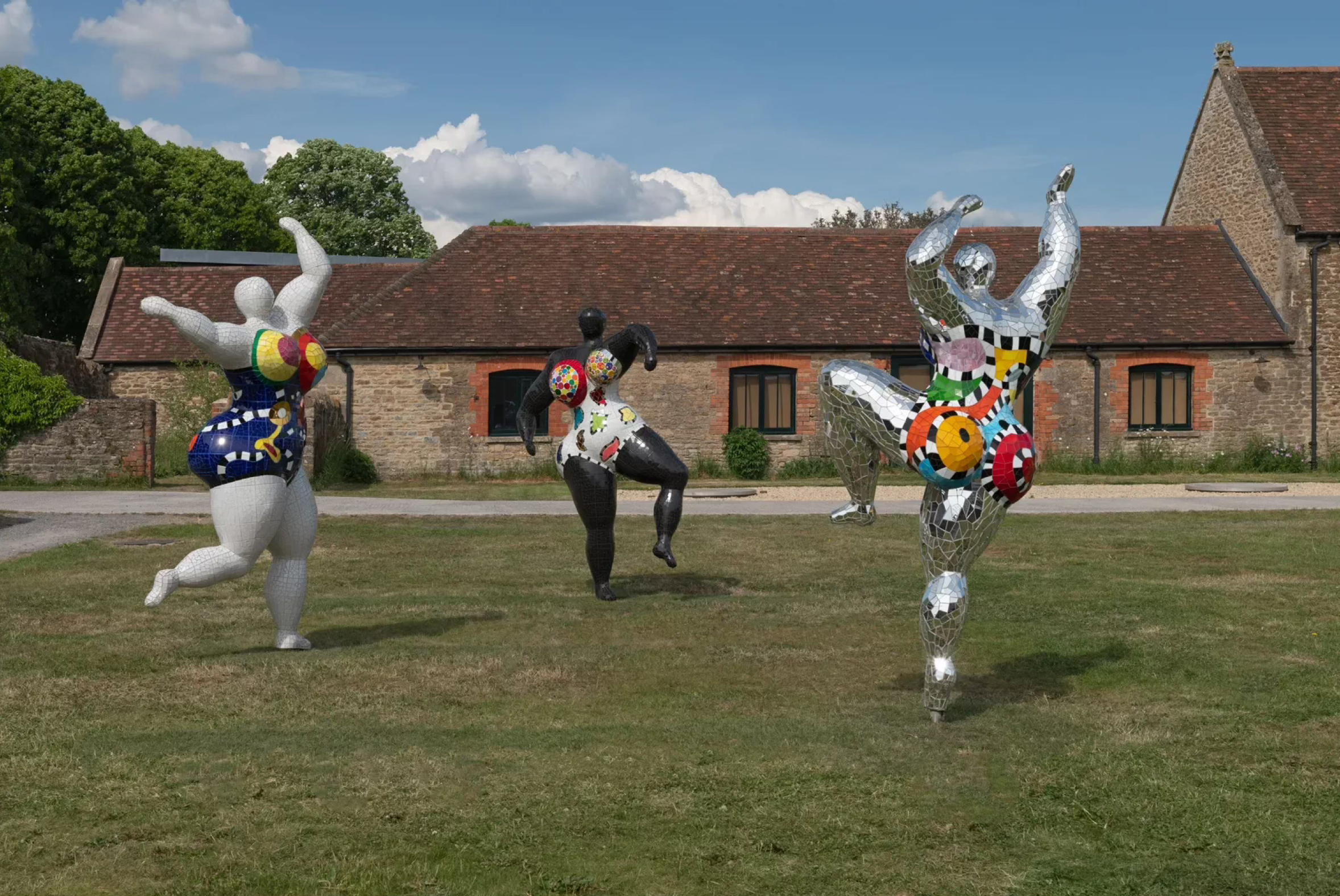 Mitler, Makineler ve Aşk: Niki de Saint Phalle ile Jean Tinguely’nin Ortak Evreni