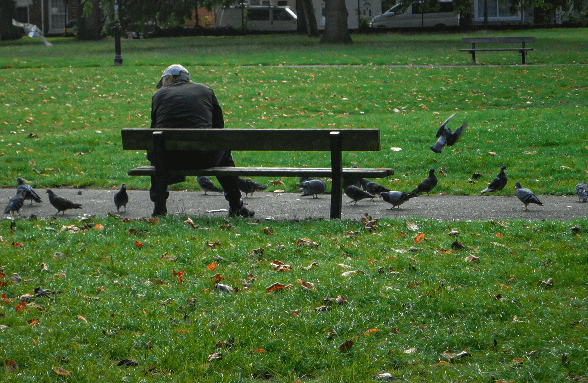 Sosyalleştikten Sonra Neden Kendimizi Bu Kadar Boş Hissediyoruz?